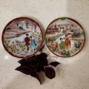 Vintage Japanese Kutani ware Hand painted plates, 1950s